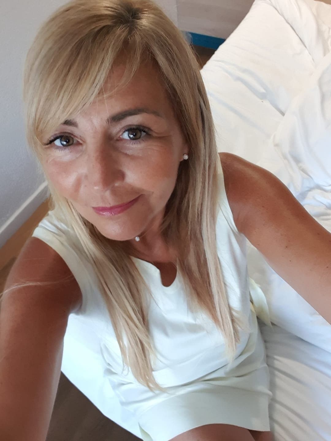 Ann Cath mature beauty