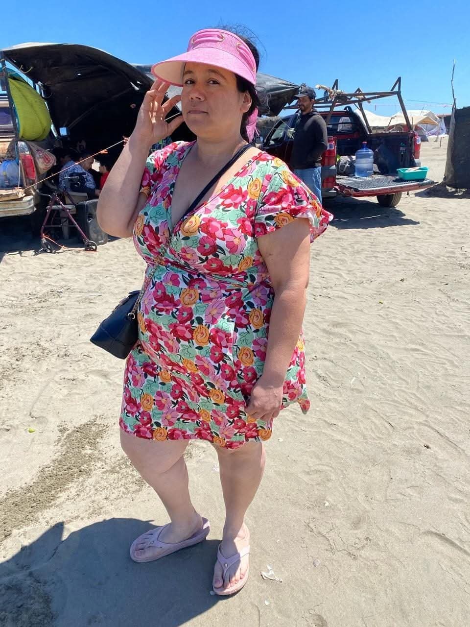 PEAR SHAPE THICK CURVY LATINA SSBBW BIG BOOTY ASS