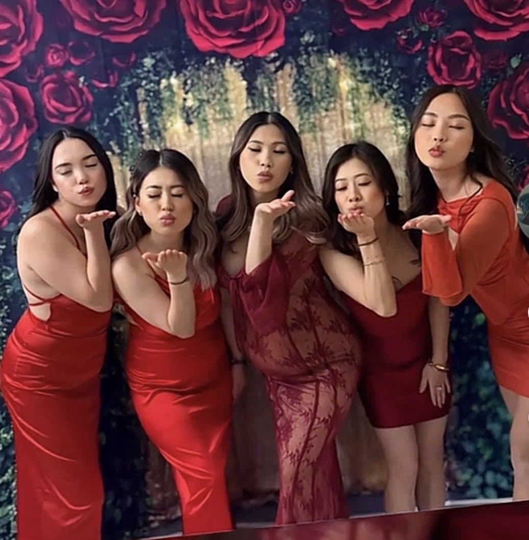 Asian Hmong chicks. Got nudes on one of these chicks