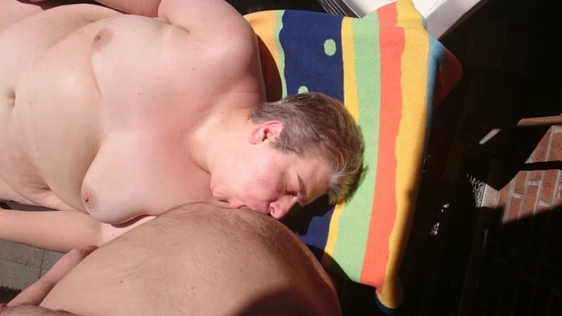 Fat german SSBBW sucks in garden