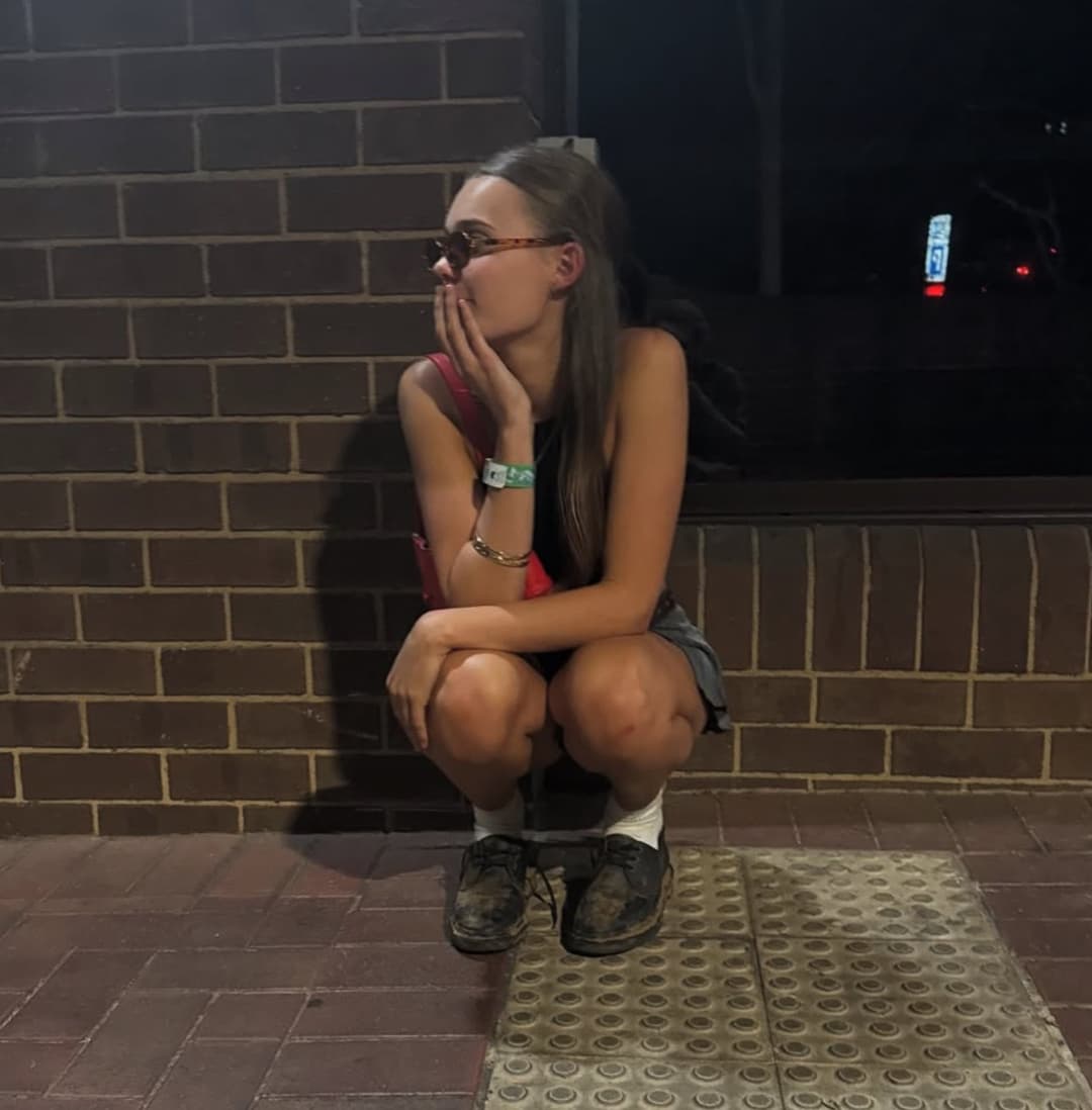 Sexy blonde IRL with perfect ass loves to show off her sexy body