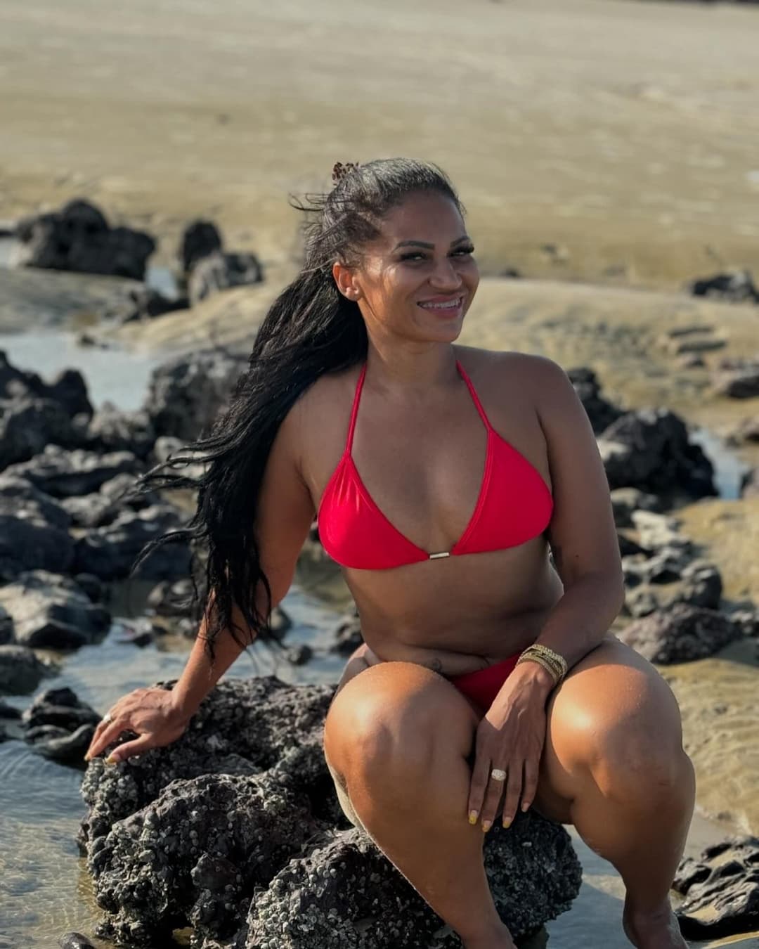 COROA SAAMARA RABUDA GOSTOSA