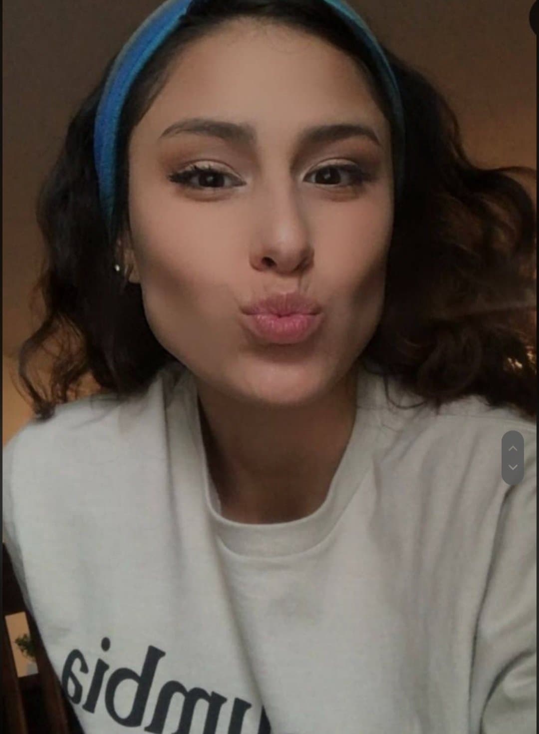 Beautiful babe loves sucking cock she can’t go a day without it