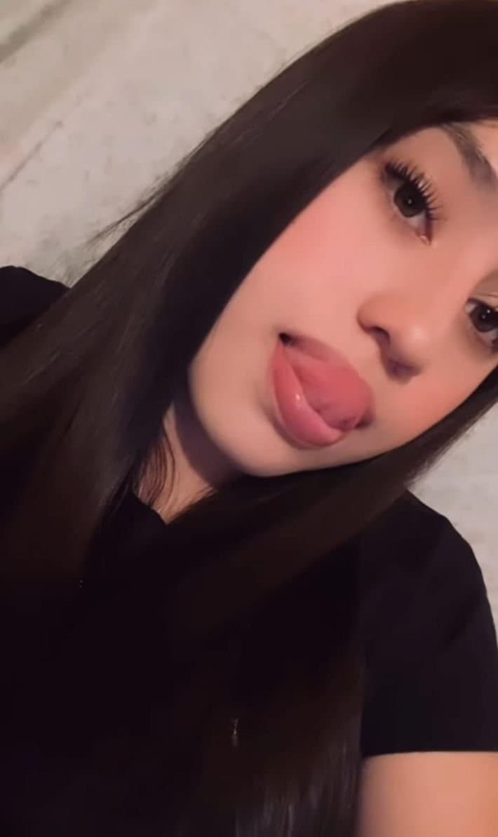 Puta pendejita adicta a la verga tetonsita y de culo rico exhibida