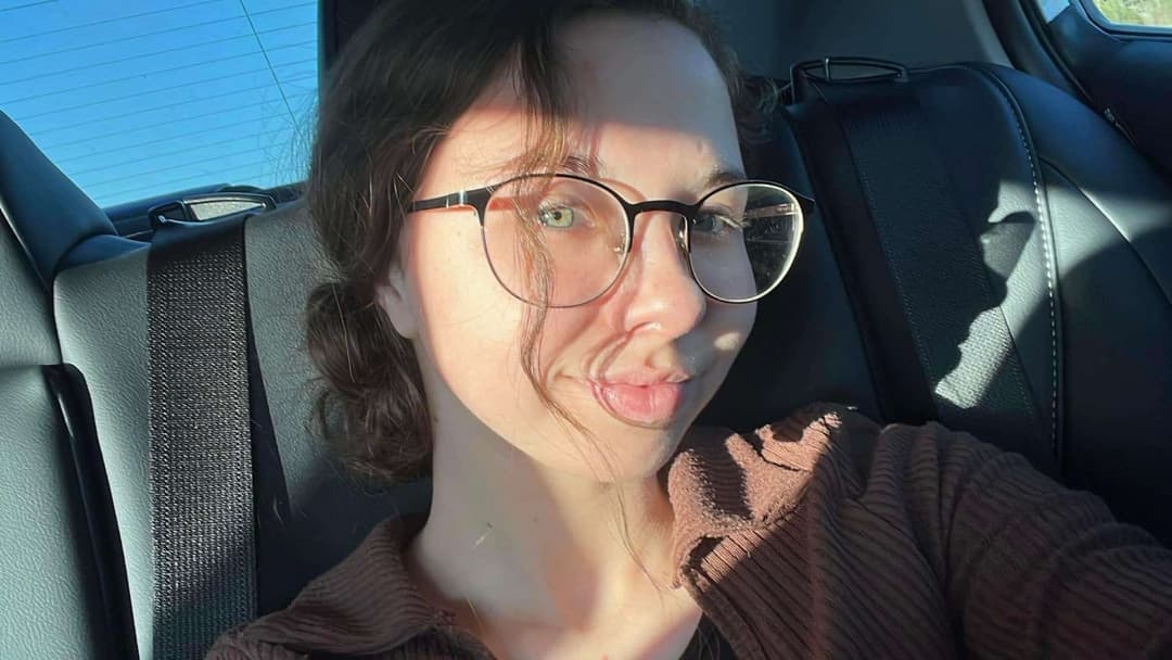 Click to view full size High school senior Pentecostal bombshell bekah