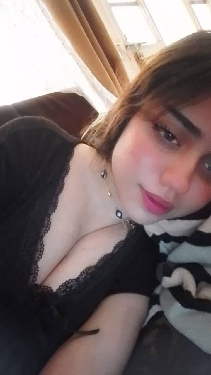 A veiled Arab girl with a soft body full of energy???