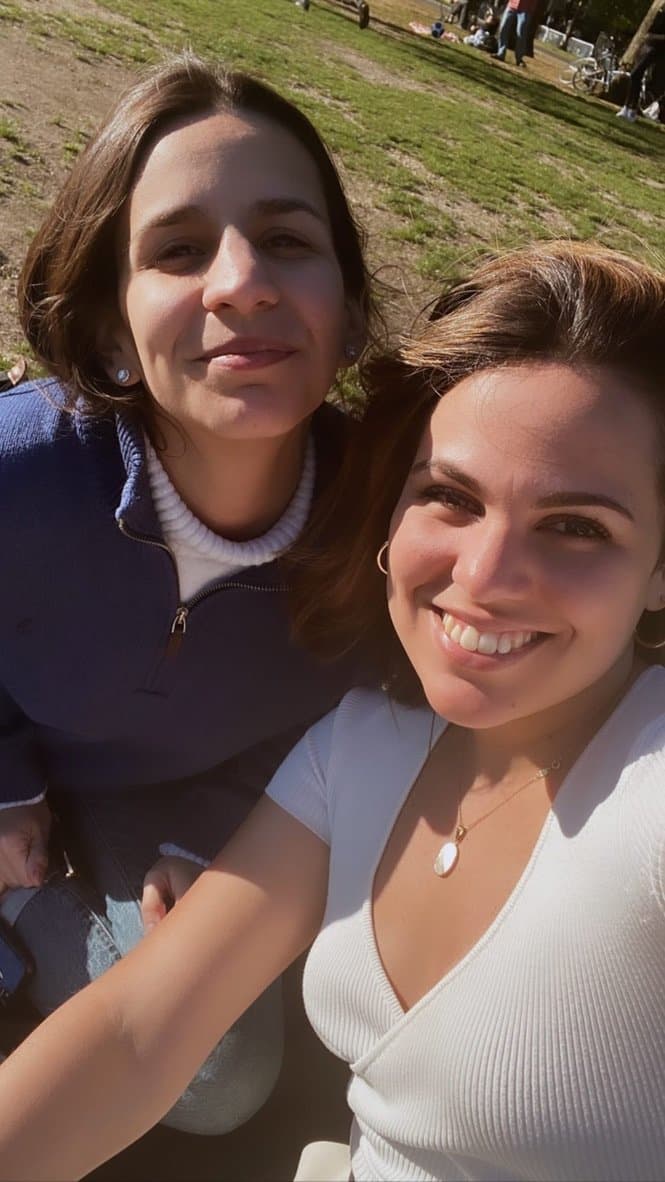 Who should get abused worst? (Green dress or black dress) comment