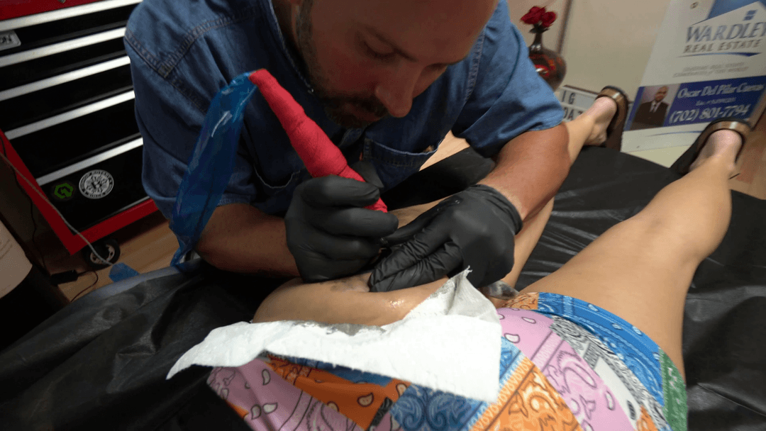 Getting QoS Tattoo- QUEEN OF SPADES TATTOO
