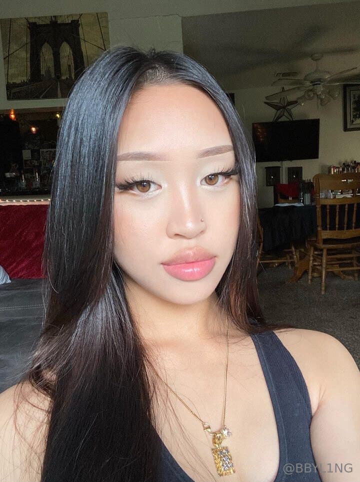 Hot Tiny ABG Baddie With Tight Holes Ling