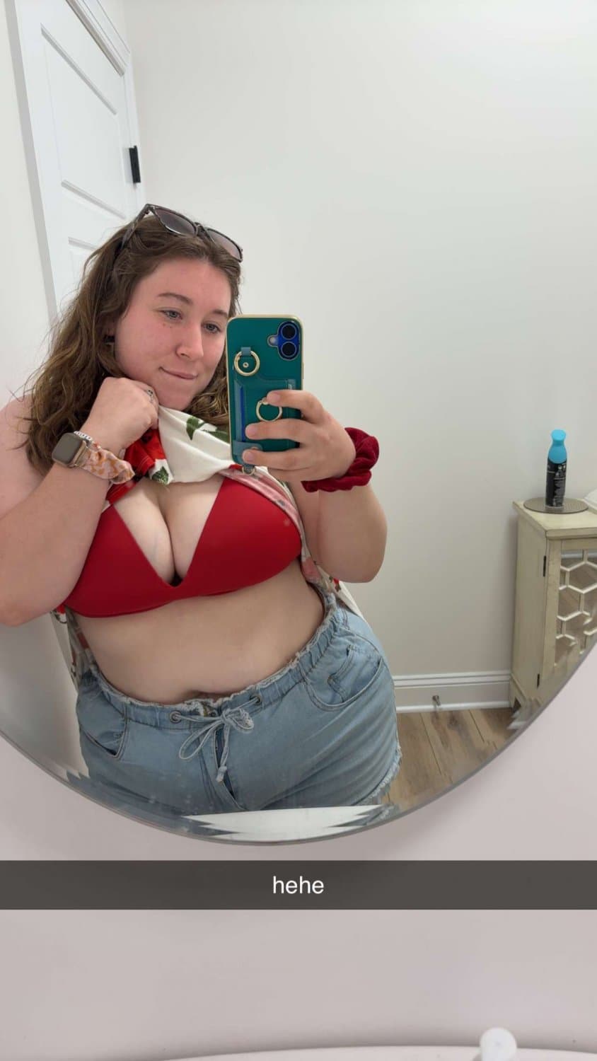 Click to view full size This Big Beautiful Woman Loves Cum