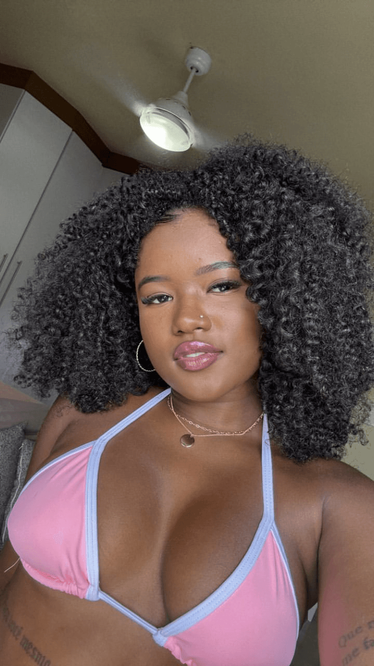 Click to view full size Giovanna Máximo 2