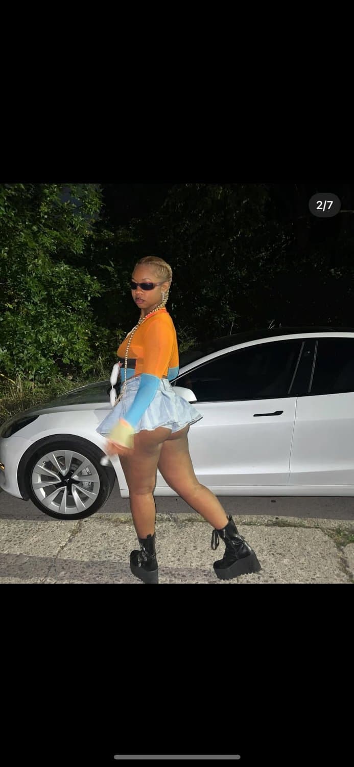 Detroit thot sloppy sucking toes with passion