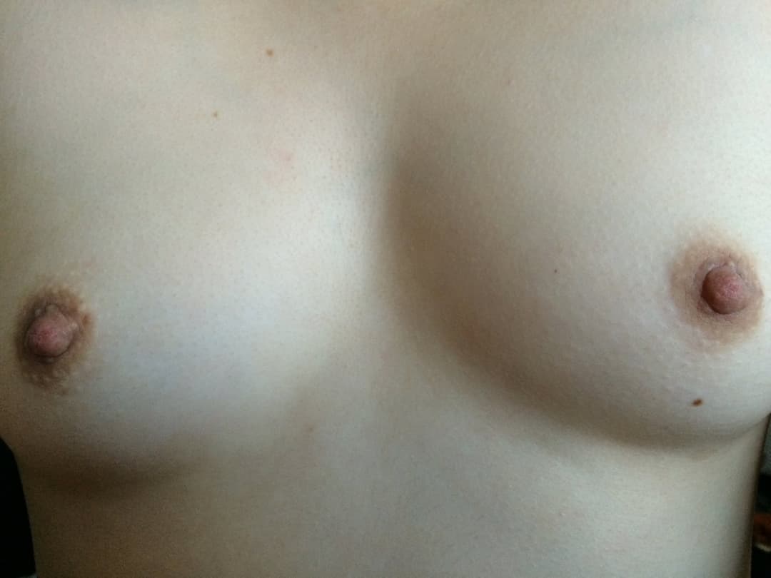 asian small tits bounce