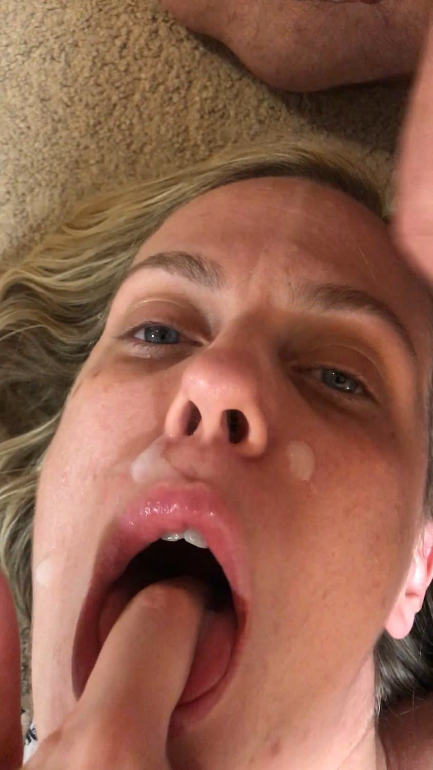 Merry Christmas from Slutwife Julia