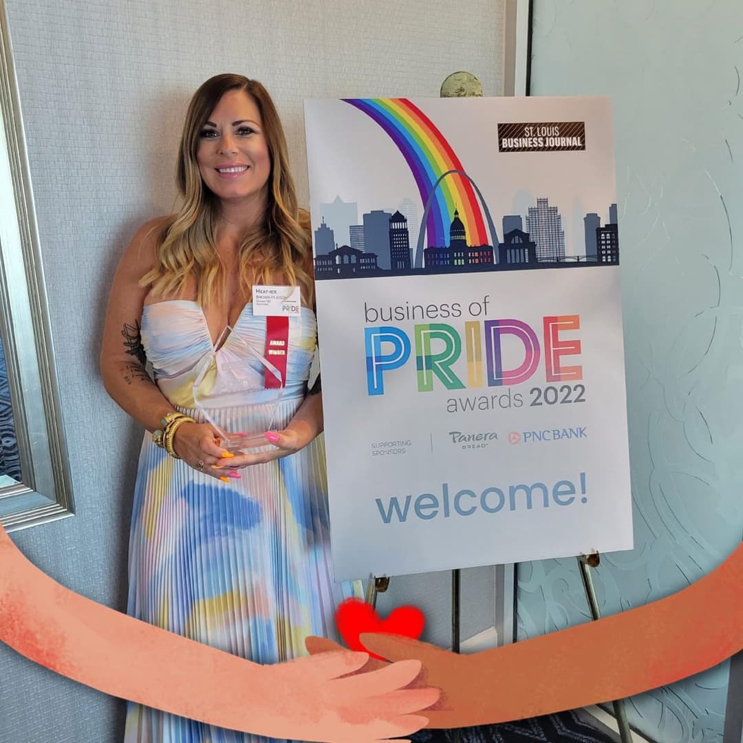 If anybody could find more pics of lesbian Heather’s bare tits in public that would be great