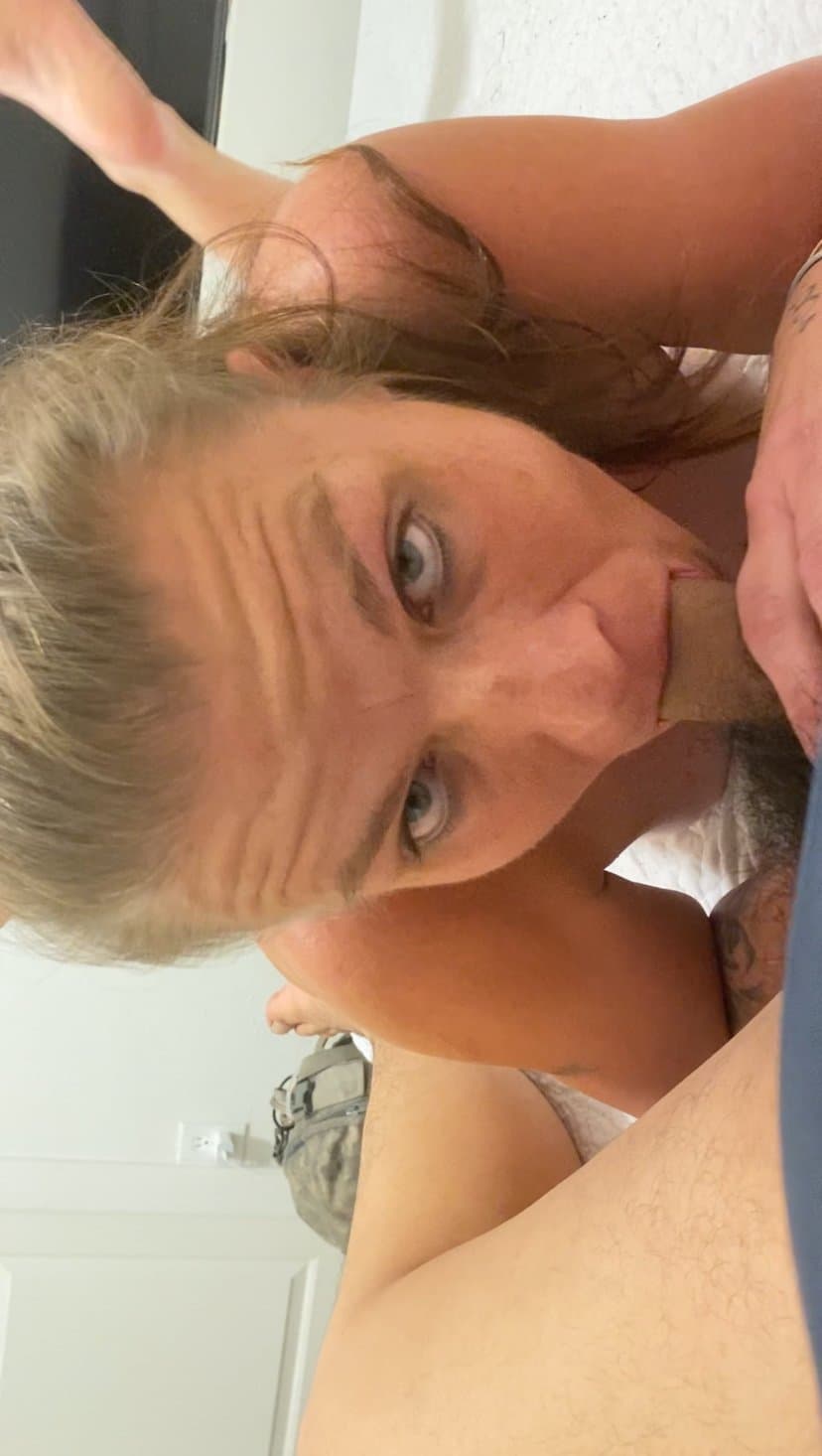 Regular cheap streetwalker I’d use monthly. Ugly but a good ? sucker. DM to $ vid