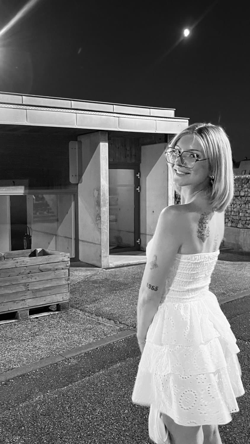 Skinny française exposé