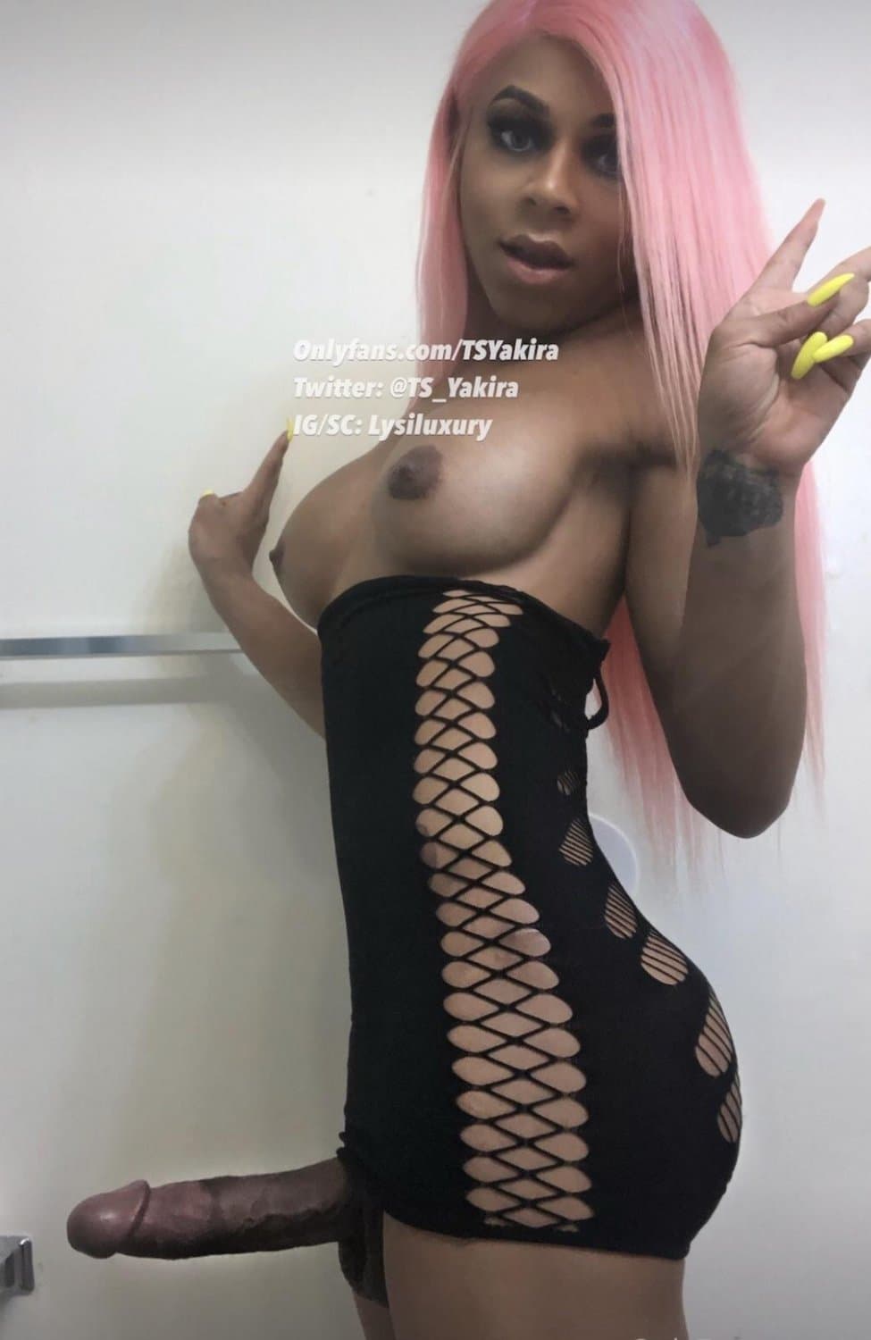 Random Trans Girls ? Big Cock, Big Booty, Big Tits, Latina, White, Black, Brasil, Brazil, Colombia