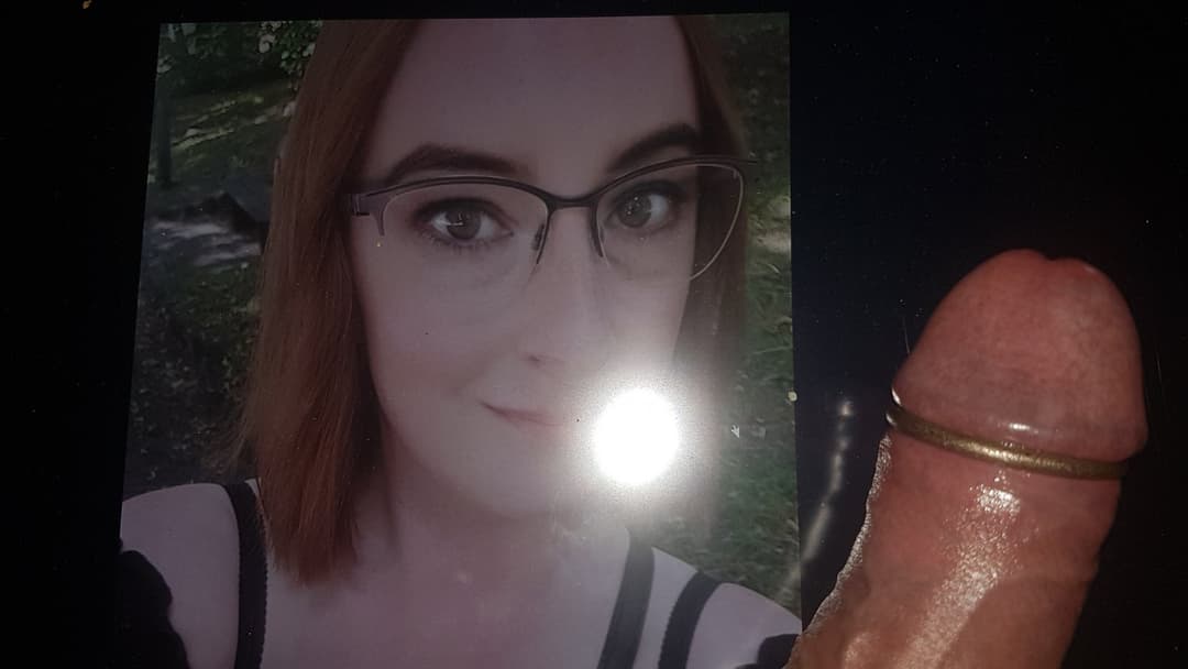 Meine Freundin Lisa Deutsche Webhure plus Familie mit der bitte um Verbreitung