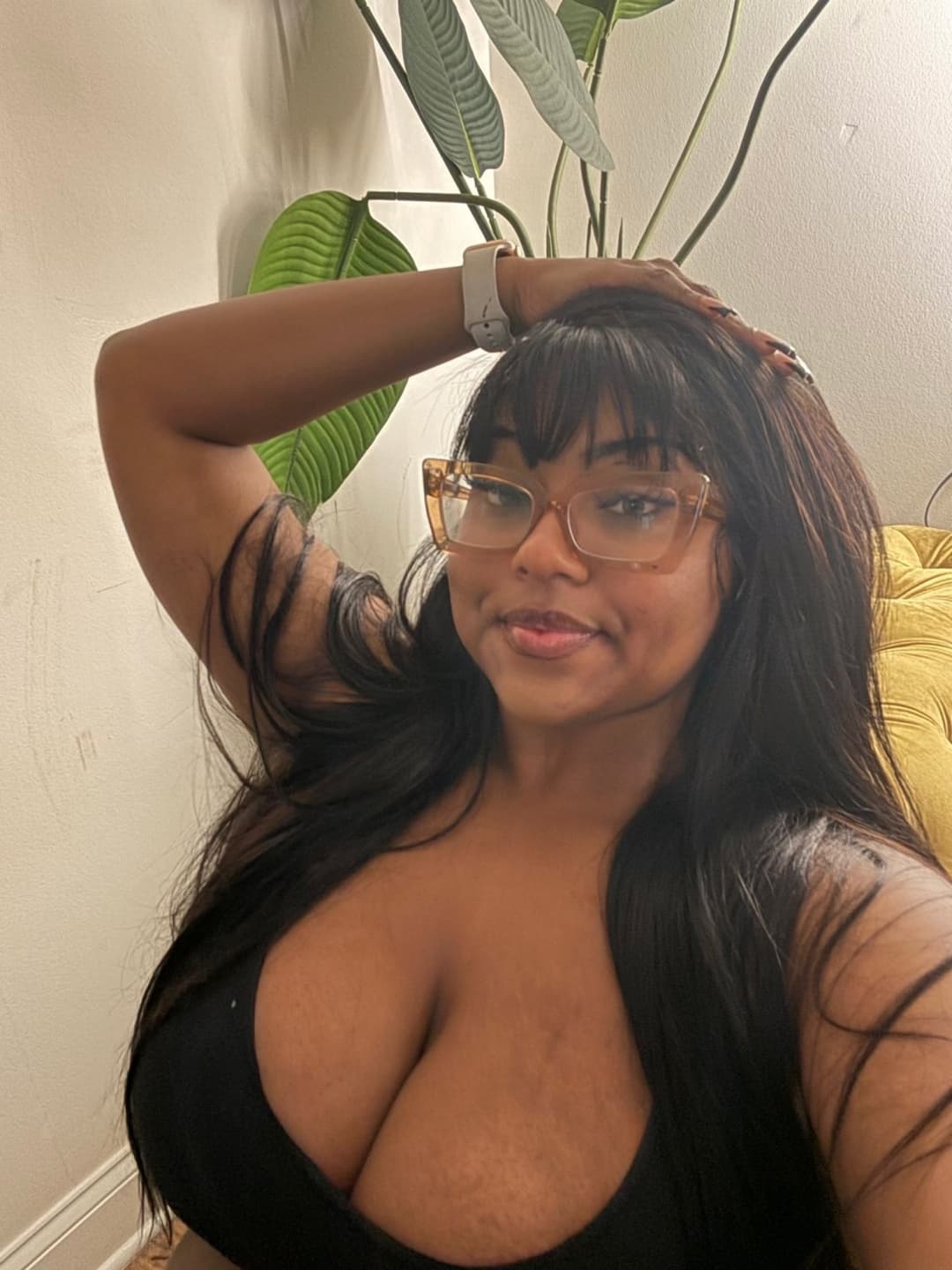 Mona thick pretty ass