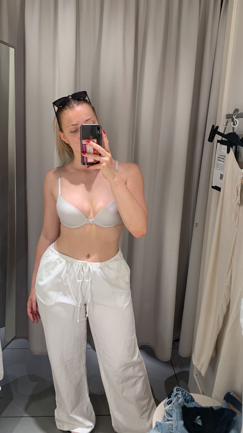 Hot German slut Chiara shows her hot body