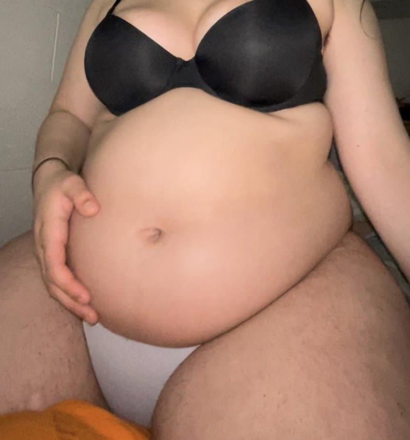 Feedee Latina Slim to Pig