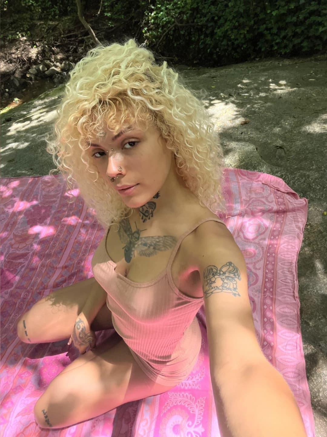 Click to view full size This one of them homegrownfreaks????