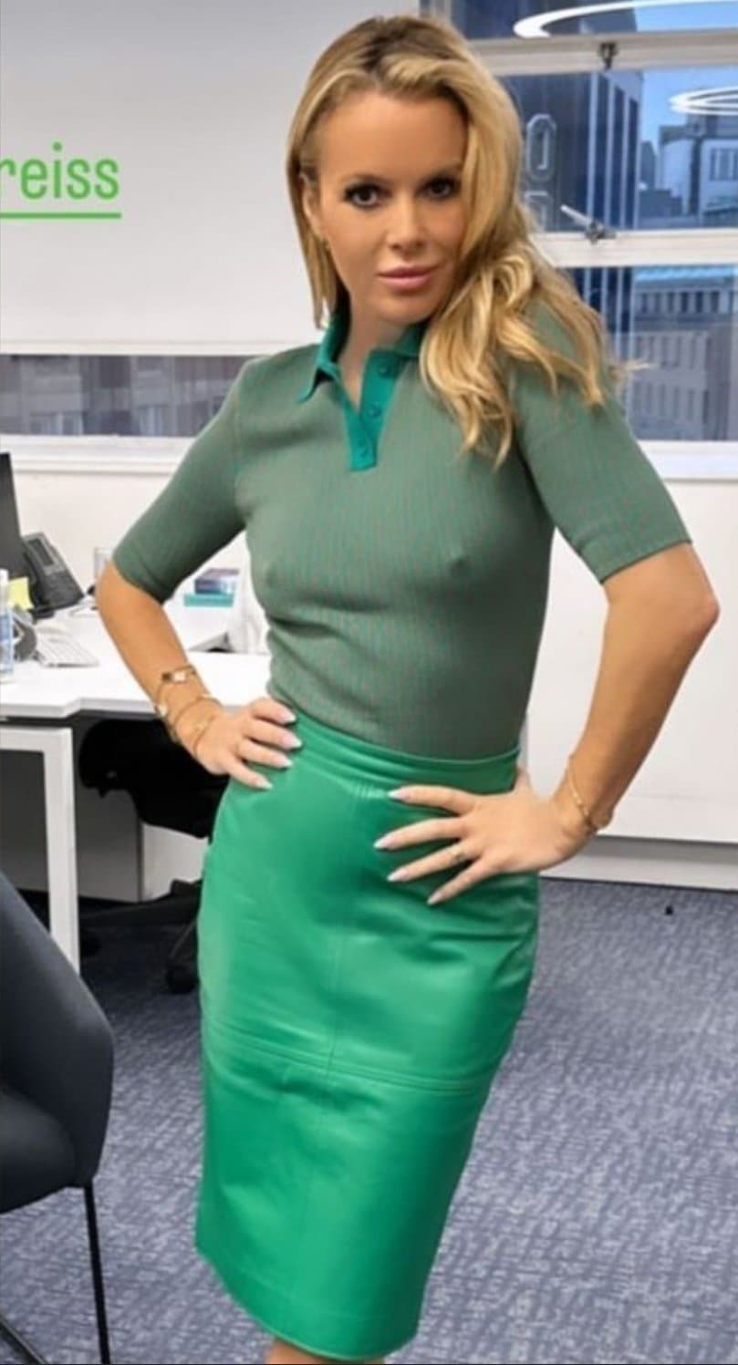 Amanda holden,1. ) classic Amanda pics to jerk to ??