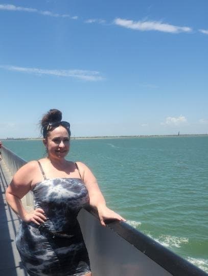 BAD DUMB THICK MATURE MILF MOM WHITE SNOWBUNNY MILF GOT ASS madura culona mama