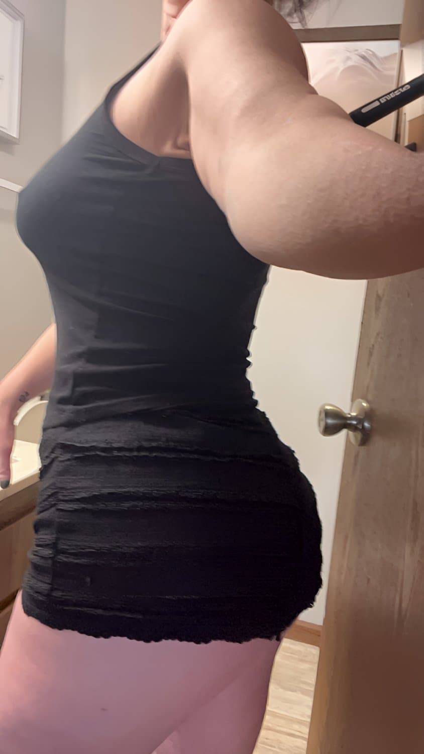 My 40 yo girlfriend wants to see you cum while you think about fucking her.  What would you do?