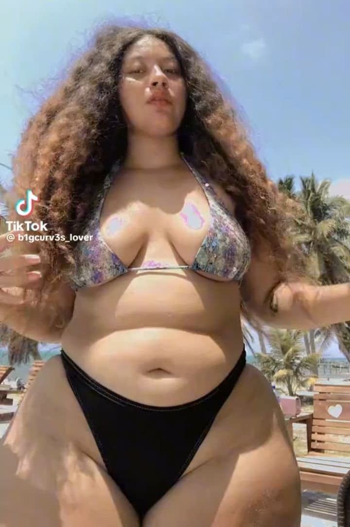 All Dat Thickness #5 WideHips Curvy w/ Curly Hair .. We Need I.D !!