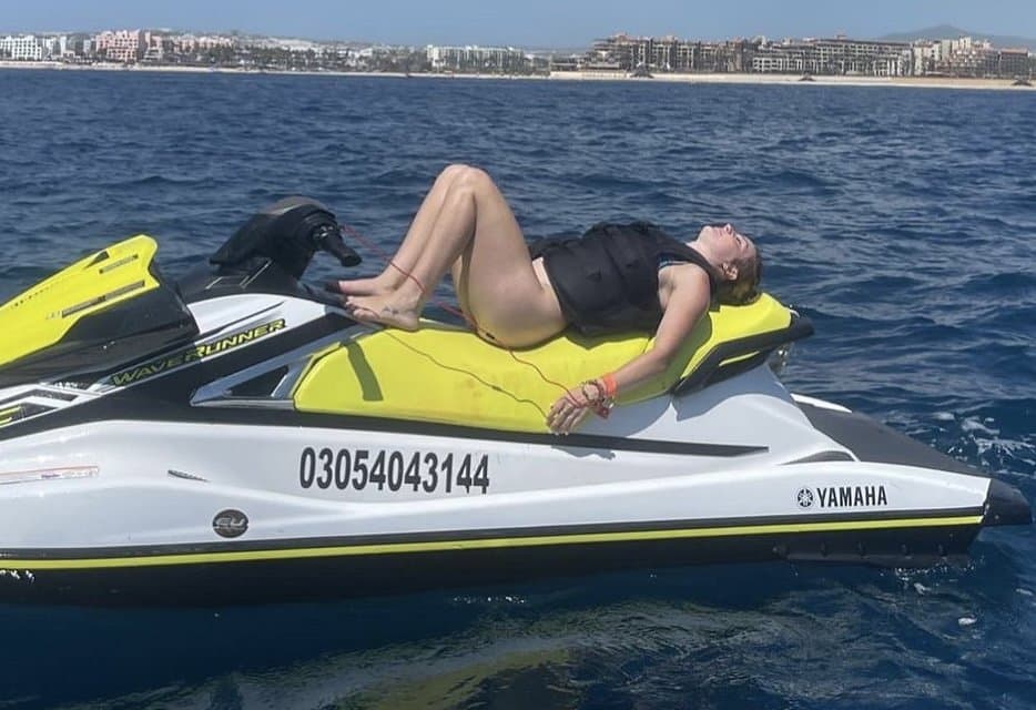 Click to view full size Nice Christian girl is built to be a ball draining slut