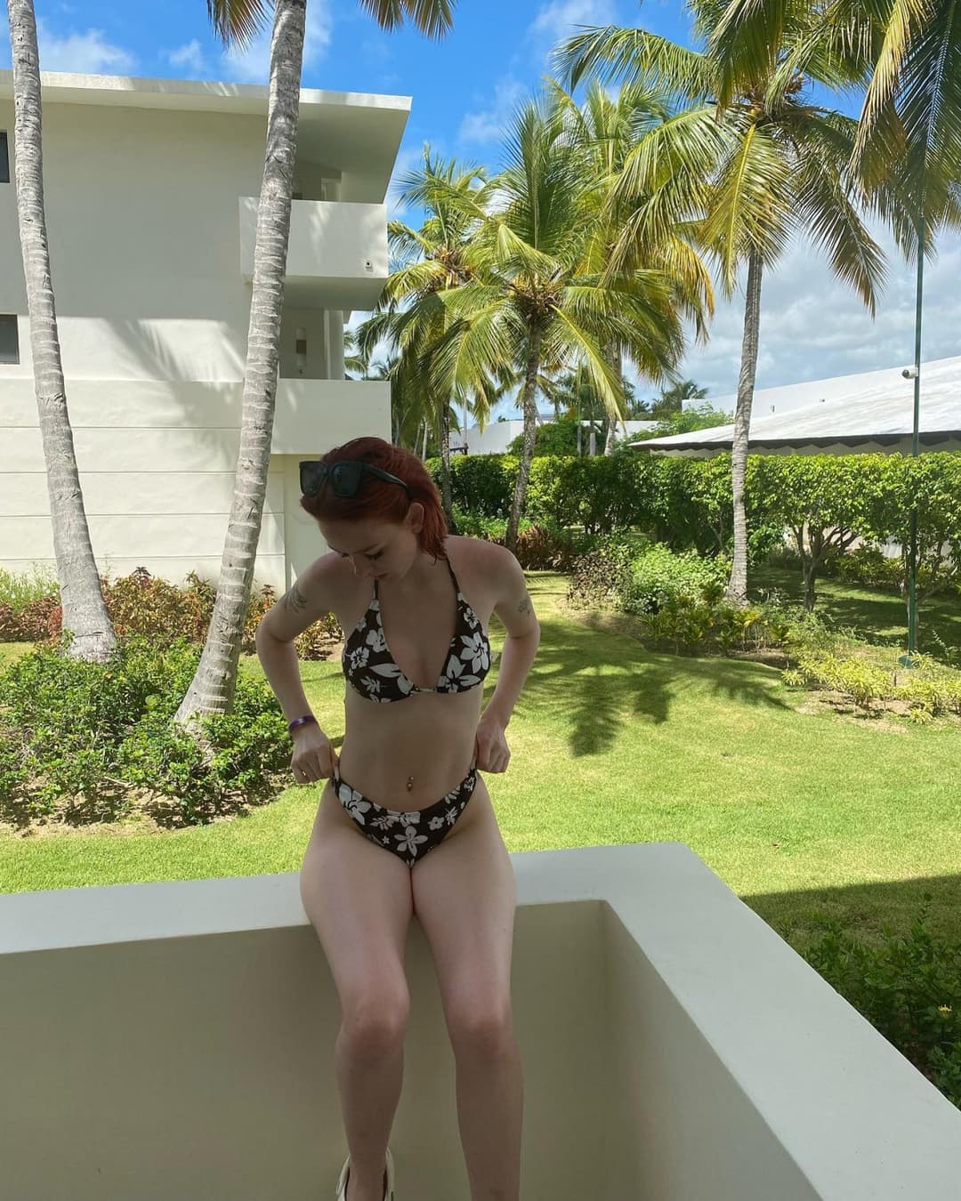 Click to view full size IG slut Ebra (21) IRL submitted, tattoed goondoll