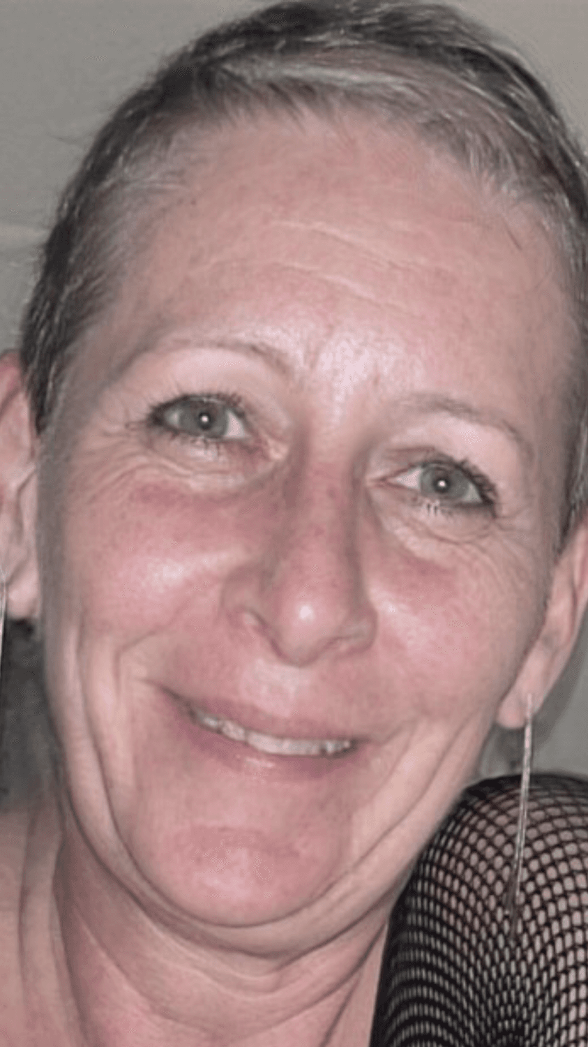 GILF showing off her great aged  tits and tight granny Bod. Still hot craving cock ?