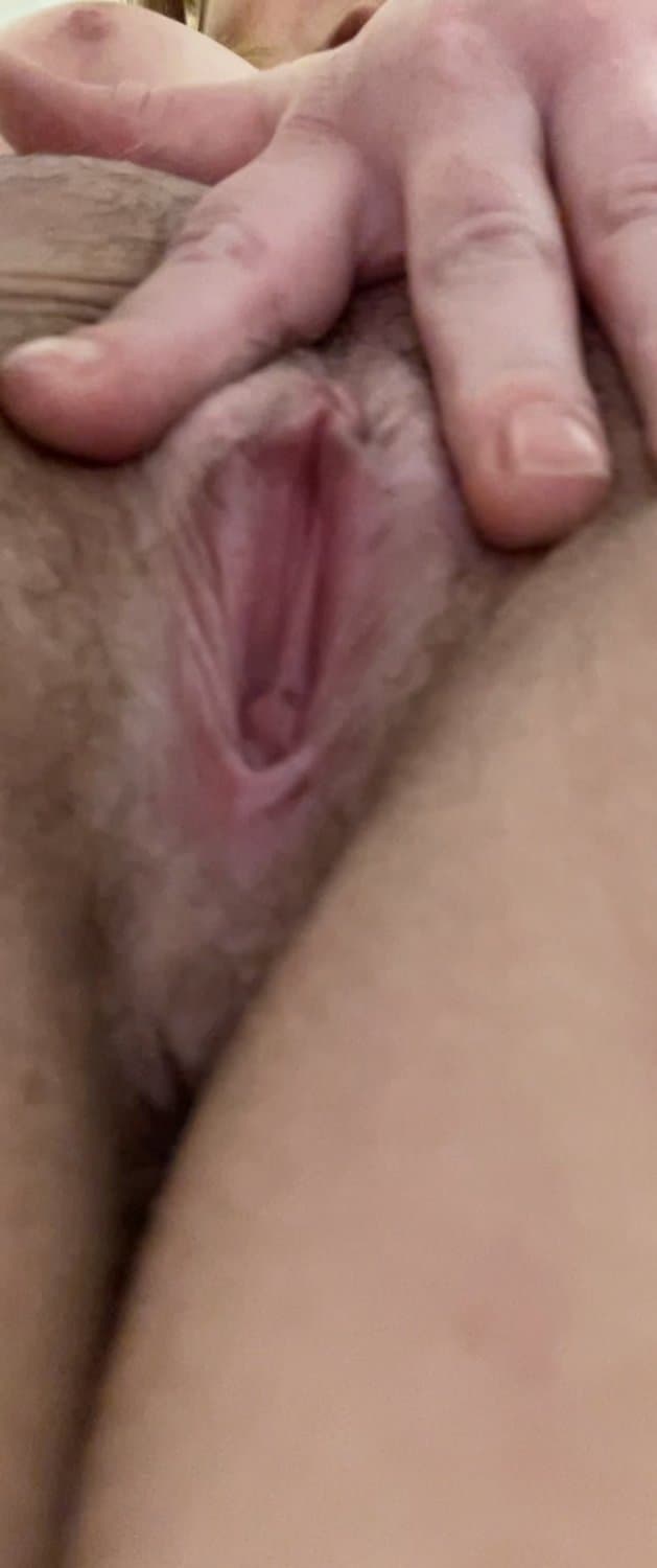 Little Minx loves spreading her pussy