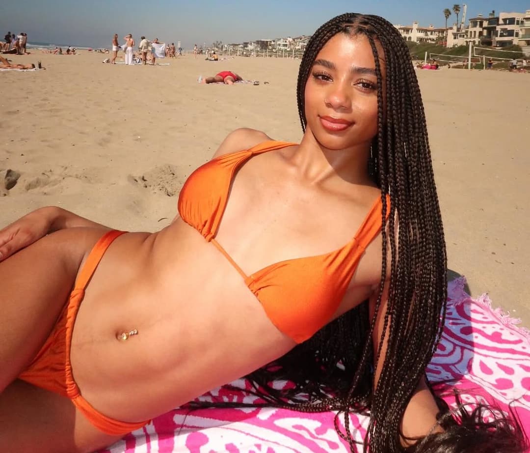 College Ebony Athlete Kayla(Bikini)(Uniform)