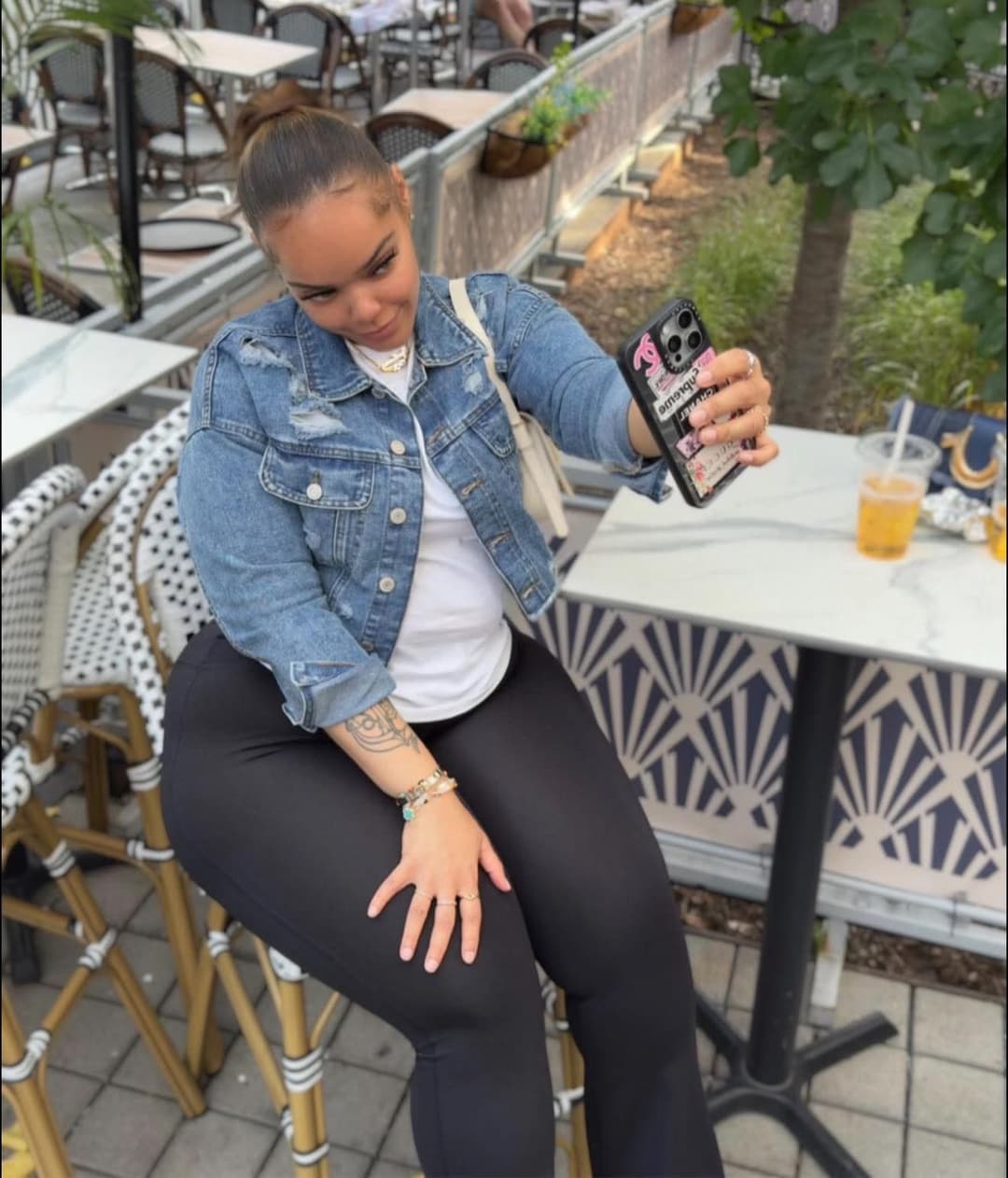 THICK CURVY EBONY BIG BOOTY