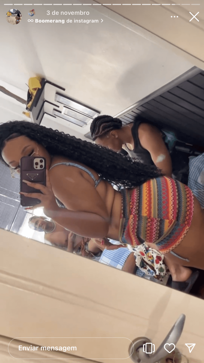 Morena do rabo gigante de tanajura, muito gostosa essa vagaba