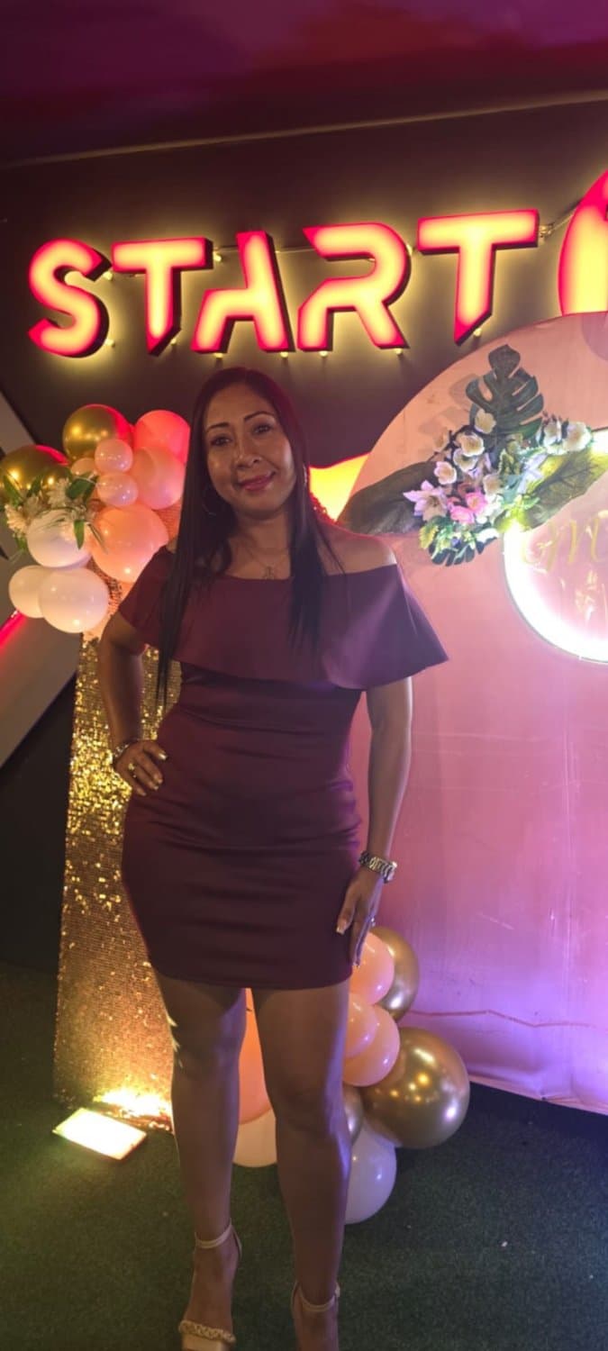 Divina madura morena venezolana muy reservada y discreta pero bien caliente