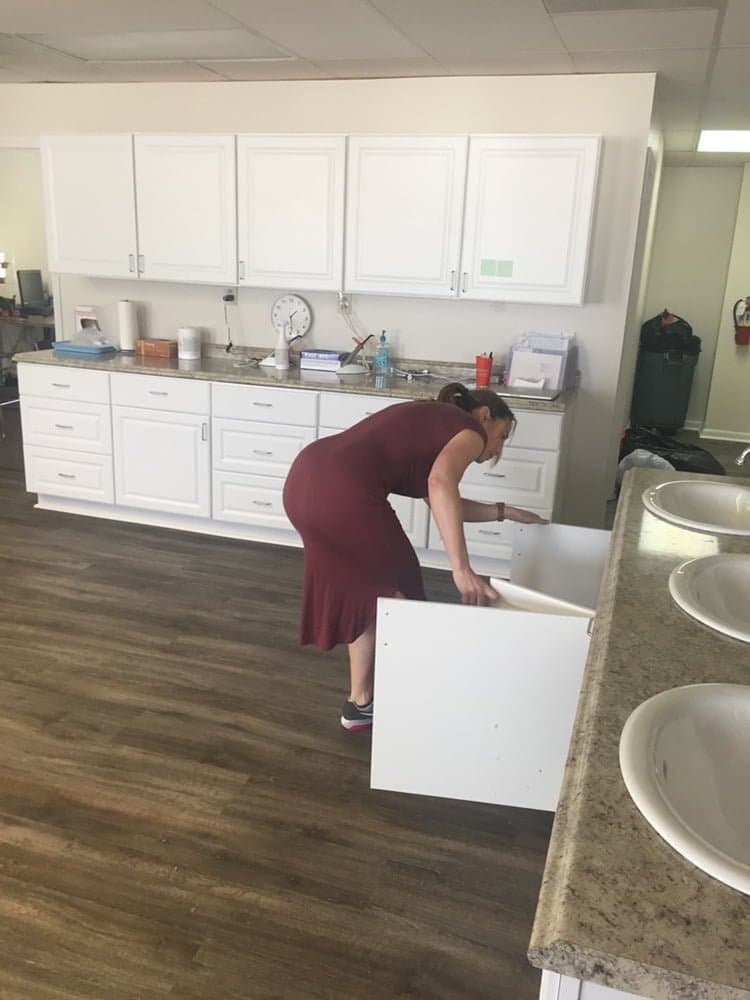 Slutty MILF Maria Opens Her Big Sloppy Cunt