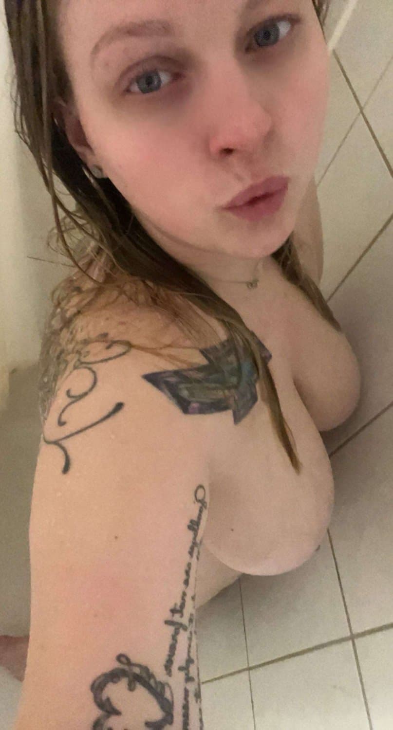 Click to view full size Cheating Bride webslut.!!!!!!!