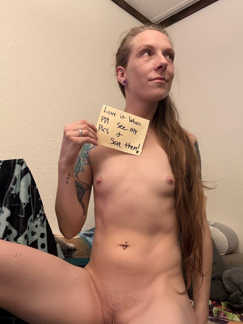 Exhibitionist Cassandra wants you to save, share, and jack off to her. Leave comments for her to see