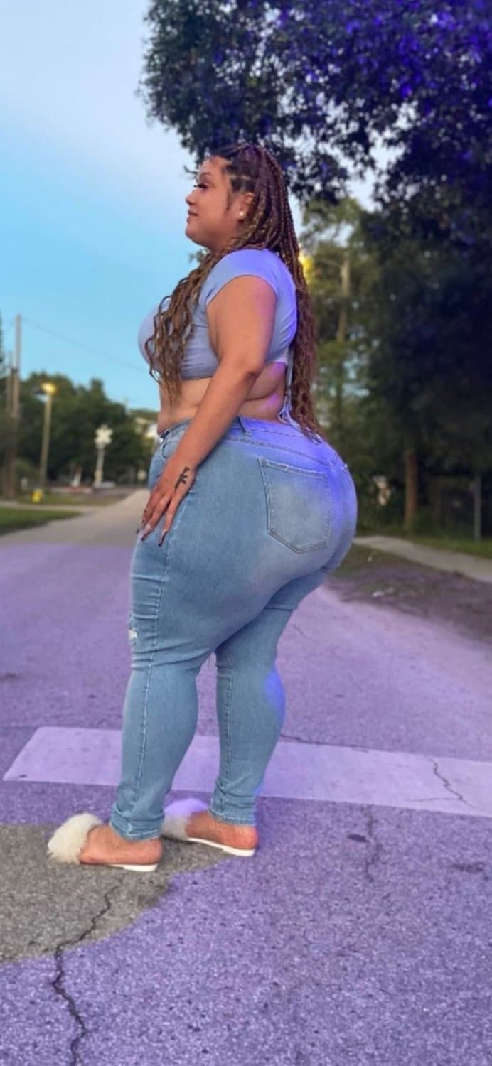 M3GA FAT A$S MaMi !!!!