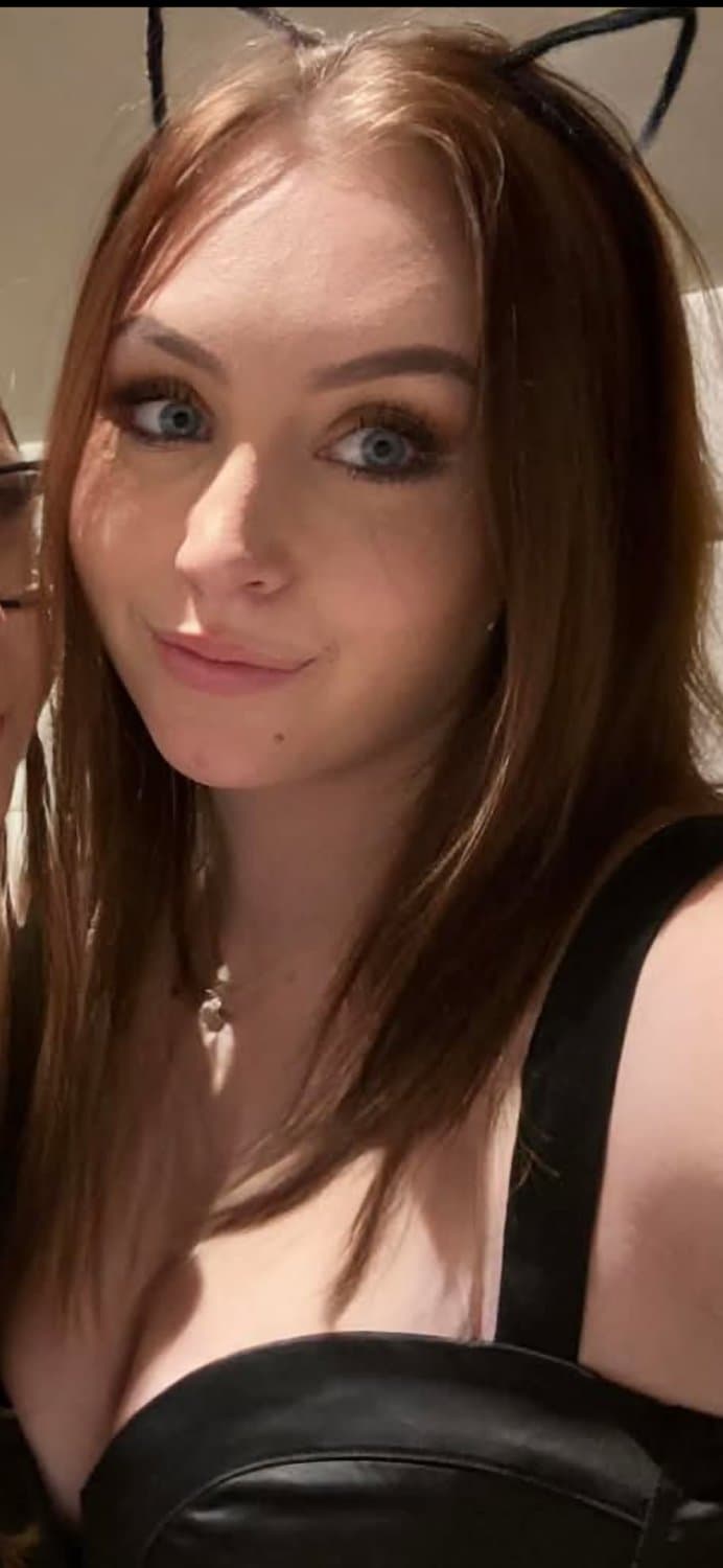 Chloe Munson: filthy slut spitroasted the other weekend after cheating on her boyfriend.Dm for video