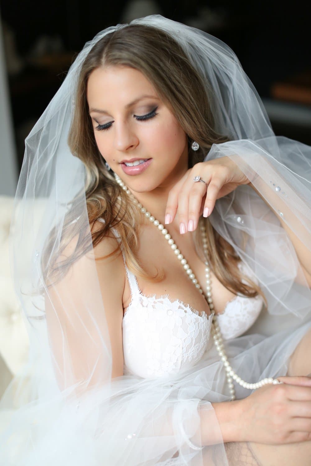 Click to view full size Curvy Beauty