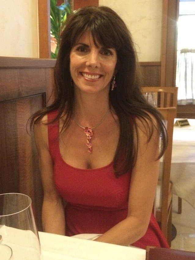 Catholic MILF Dee Is A Whore! (Penance Needed)