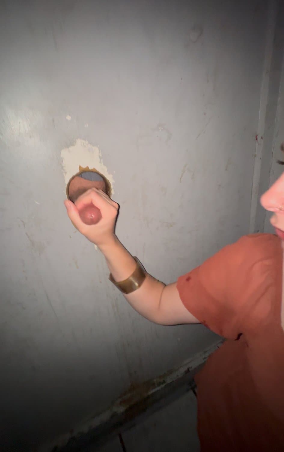 I love being a filthy cock whore at the glory hole! I love strange cocks and cum