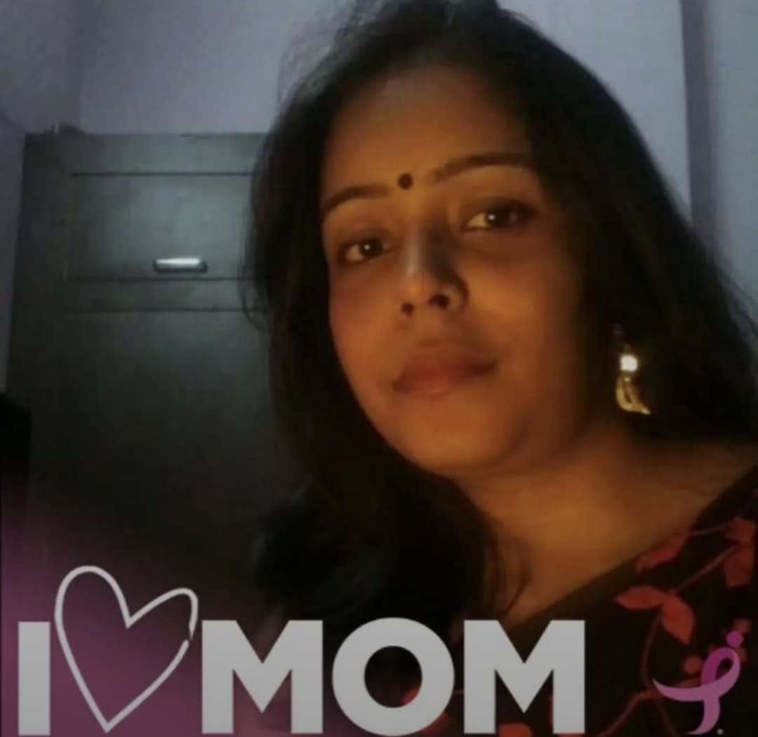 Click to view full size Hot desi Delhi babe leaked Indian maal comment for more of her