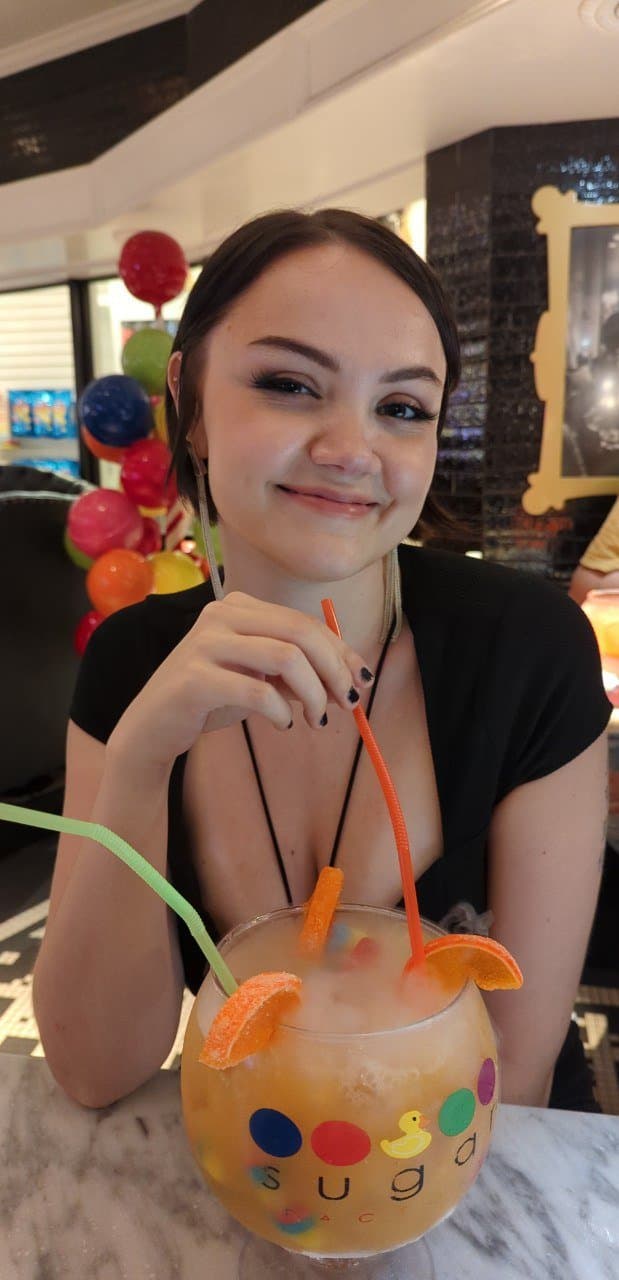 Short hair teen sucks cock and gets fucked