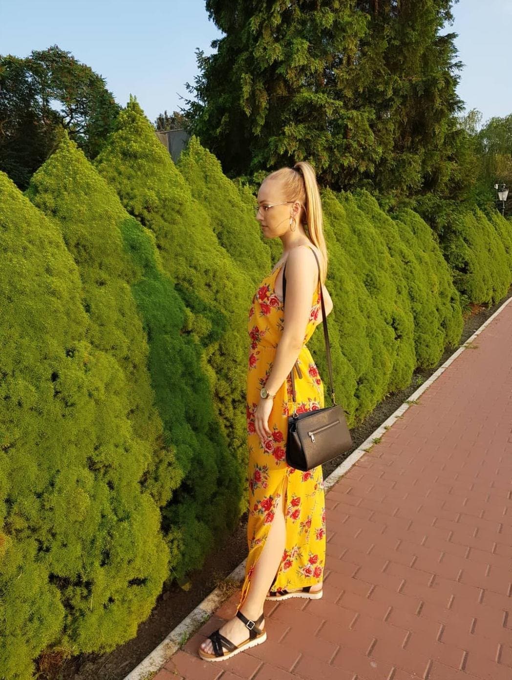 Sanela 30yo Serbian-Hungarian